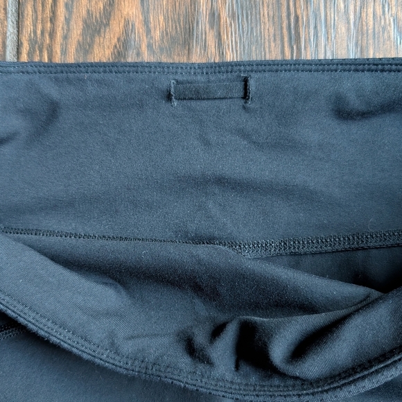 Afriel & Tabbris Black 7/8 Leggings with Striped Bottom - Women's Large - Picture 6 of 7